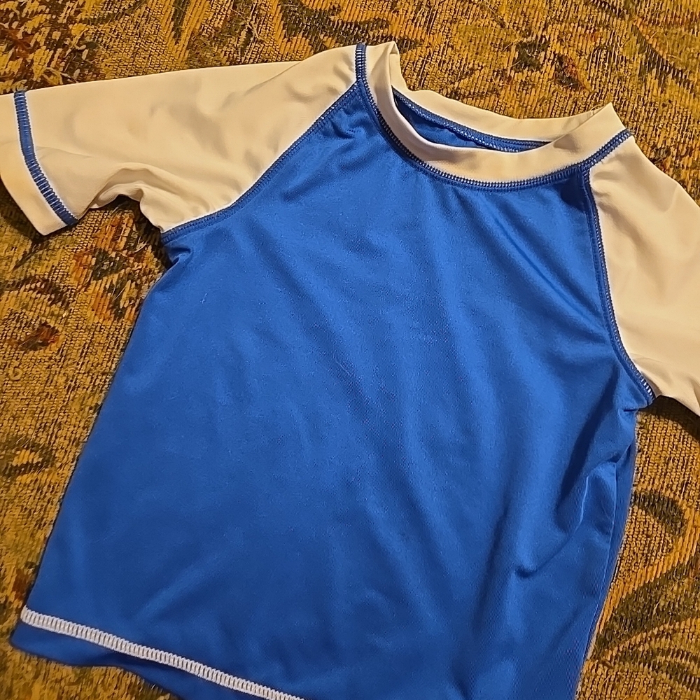 wonder nation Blue and Cream Short-Sleeve Kids Rash Guard